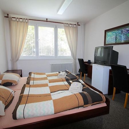 Hotelovy Dum Areal Ostrava Luaran gambar